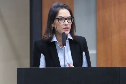 Janaina afirma que Emanuel levou o nome do MDB “para lama”