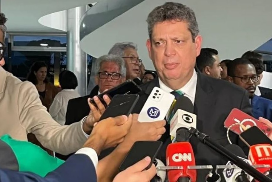 Ministro de Lula viaja para festa de Carnaval e gasta R$ 18,5 mil
