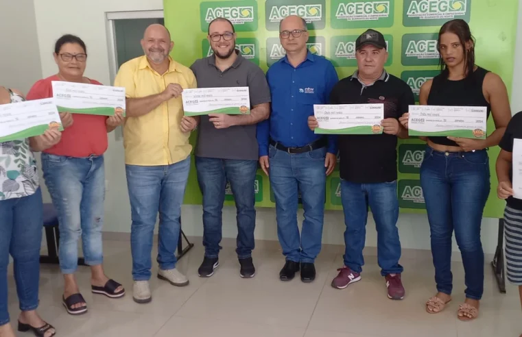 ACEG fez a entrega da premiação aos sorteados da promoção Natal Feliz