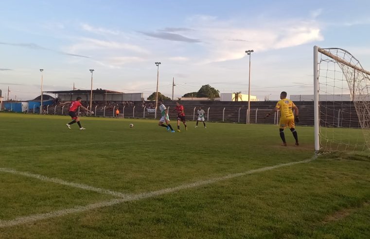 Jogos das quartas de finais do Campeonato Regional de Futebol de Campo movimentaram o setor esportivo no final de semana em Guarantã do Norte.