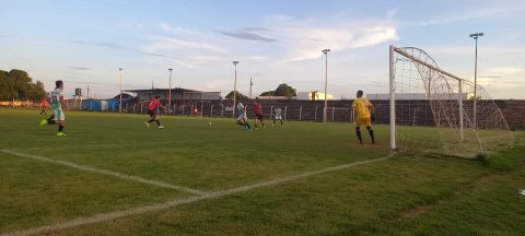 Jogos das quartas de finais do Campeonato Regional de Futebol de Campo movimentaram o setor esportivo no final de semana em Guarantã do Norte.