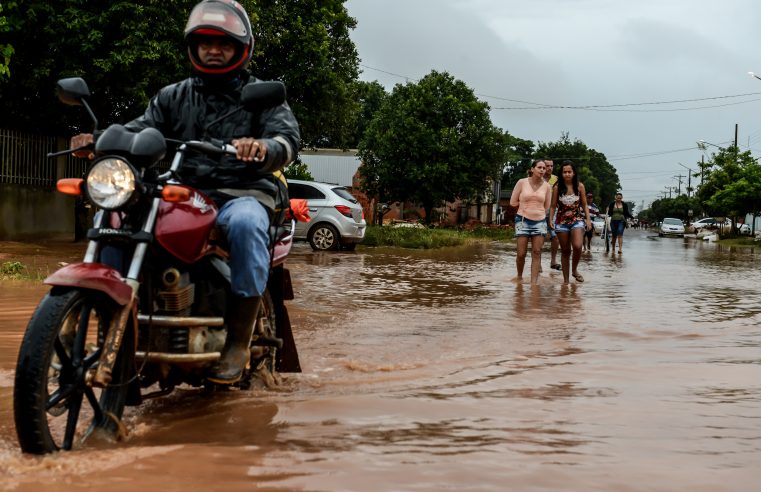 Detran orienta motociclistas a redobrarem cuidados durante chuvas