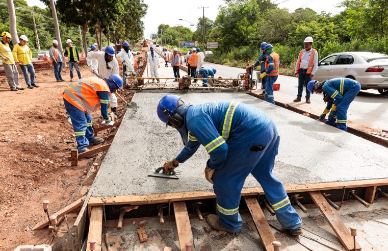 Governo começa a construir pistas de concreto do sistema BRT na Avenida do CPA