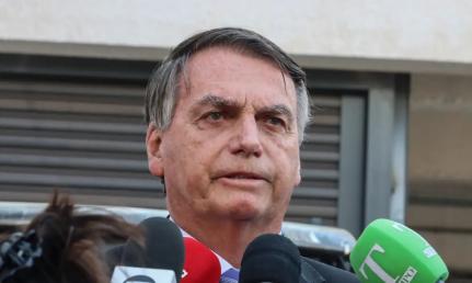 Defesa de Bolsonaro pede afastamento de Moraes de inquérito sobre golpe; entenda