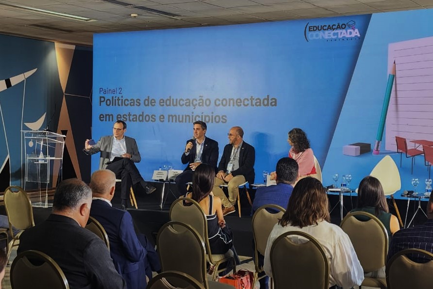  Secretário debate uso de tecnologias nas escolas durante evento em Brasília: “já é realidade na Rede Estadual de MT”