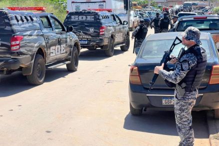 PM prende 12 posseiros em ação de reintegração em Cuiabá