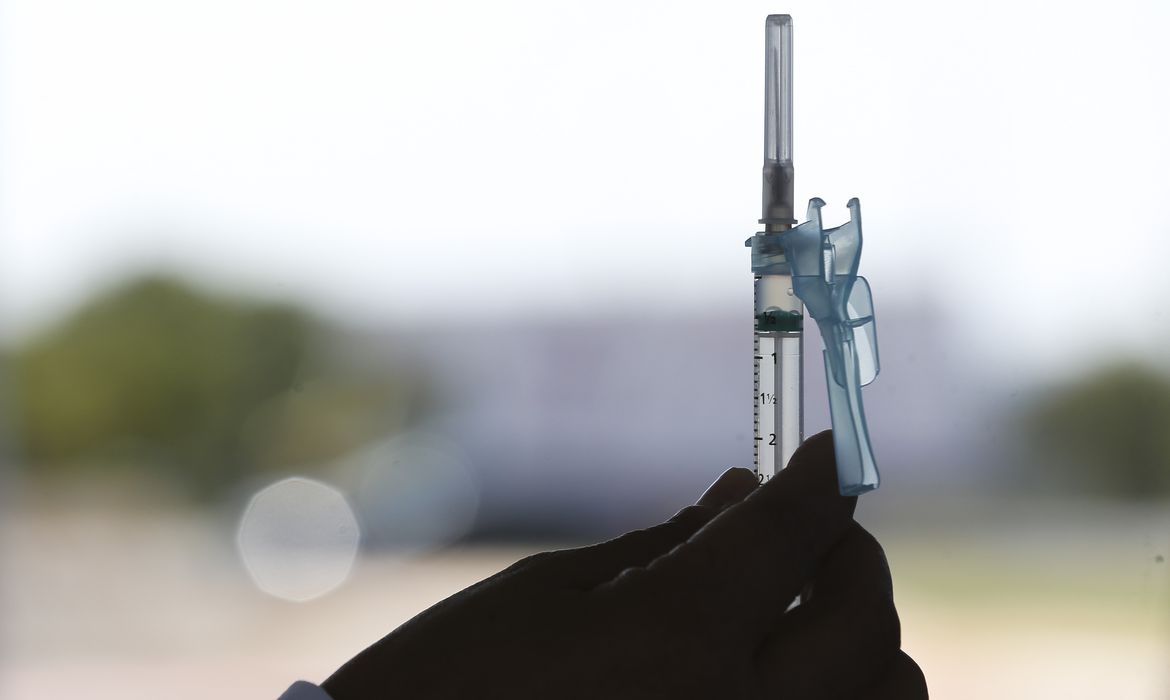 30% dos mato-grossenses não tomaram a 2° dose de vacina contra covid-19