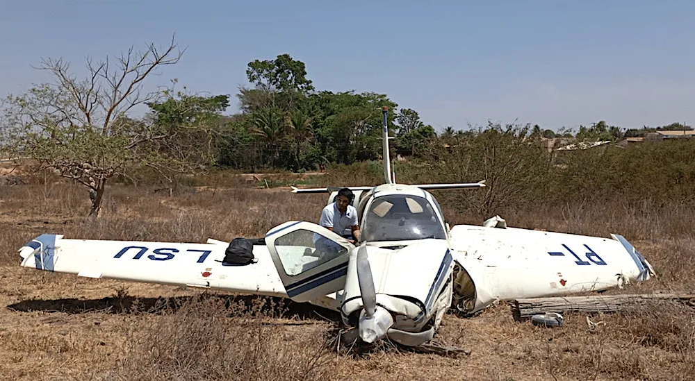 Avião faz pouso forçado em Guarantã do Norte; três feridos