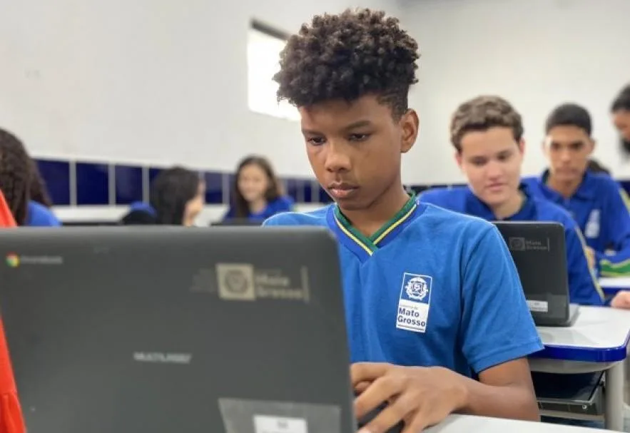 Secretarias municipais de Educação são chamadas a se inscrever no 2º Selo Nacional Compromisso com a Alfabetização 2025