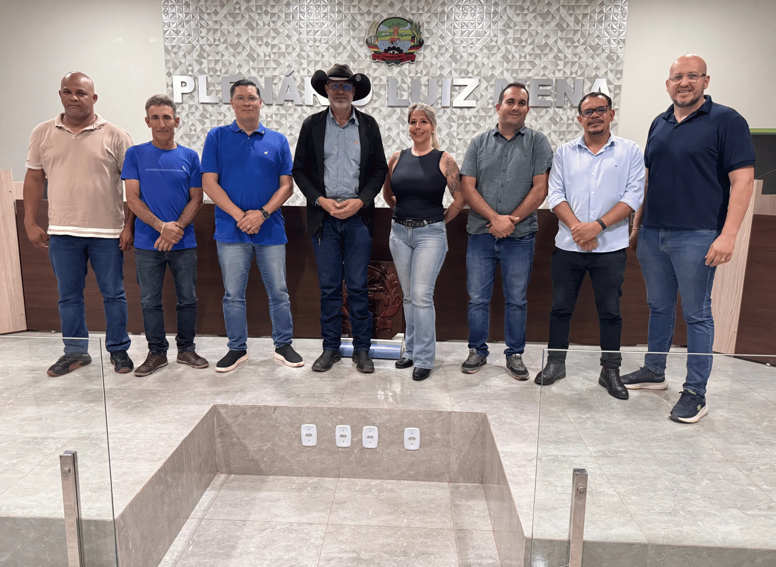 Câmara de Guarantã do Norte recebe assessores da deputada Janaína Riva e Dr. João (MDB) para tratar de pautas políticas e projetos para o município